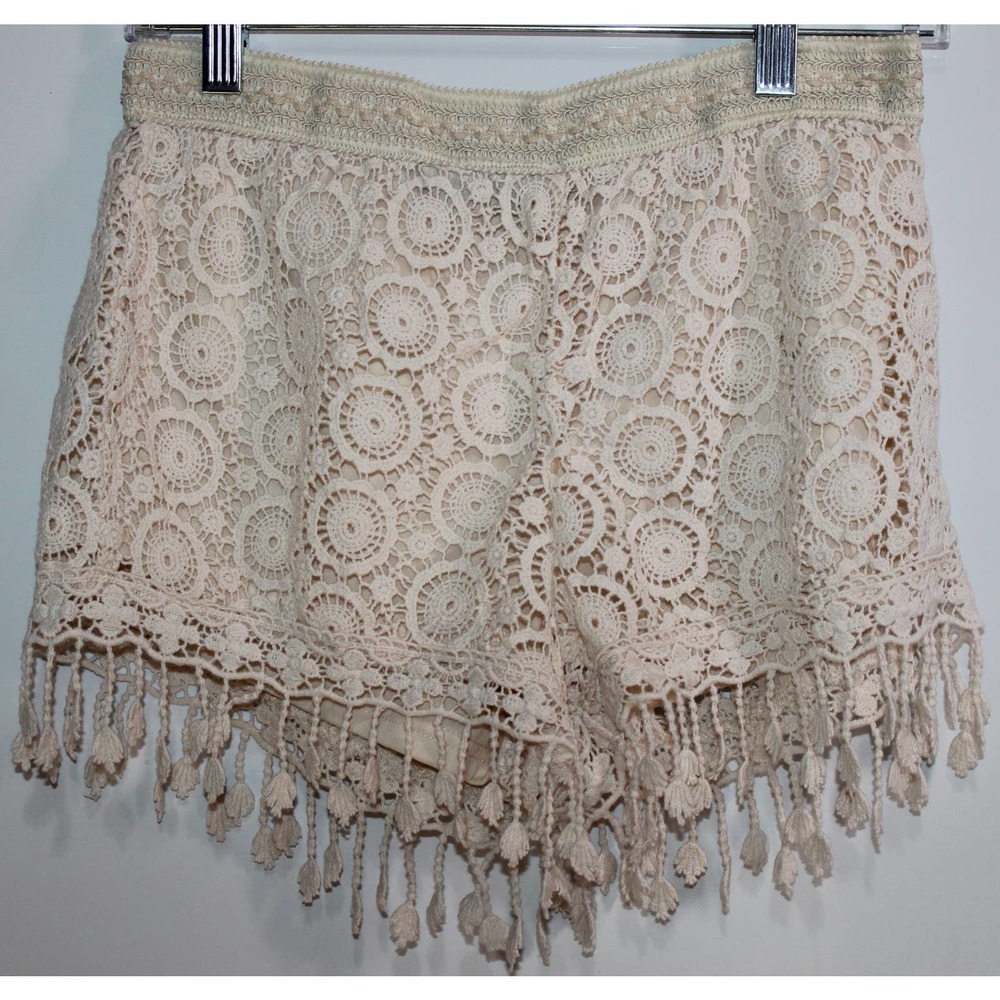 Womens Akira Chicago Black Label Ivory Cream Mesh Elastic Shorts Size Medium NEW